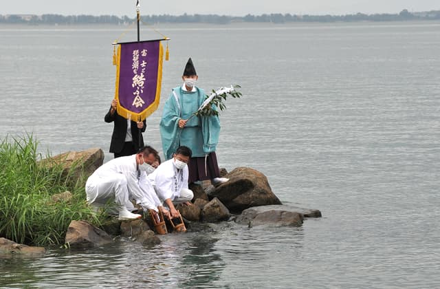 日本一のびわ湖と富士山 友好親善の絆、永遠に