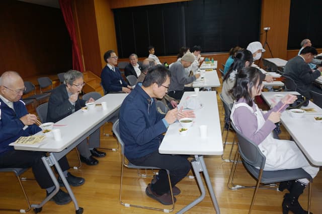 戦時食で平和の尊さ味わう