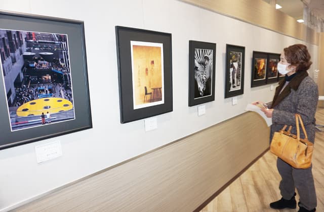 写談「友楽」アピアで作品展 力作44点