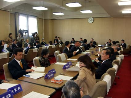 広域連合議会定数29案 自民県議団が「ノー」