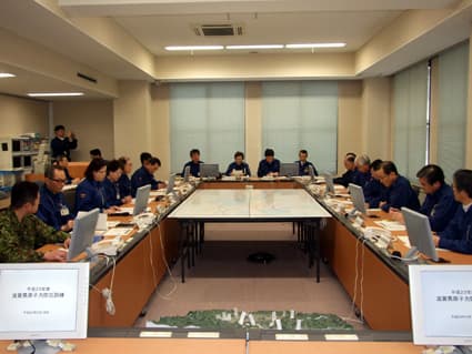 住民避難や湖水、野菜の線量測定