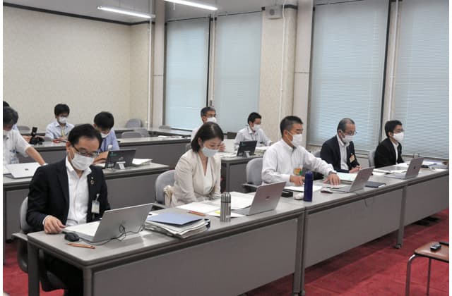 9月県会 知事と各会派との政策協議会