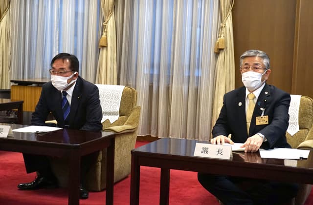 今年度県議会 議長と副議長が振り返り