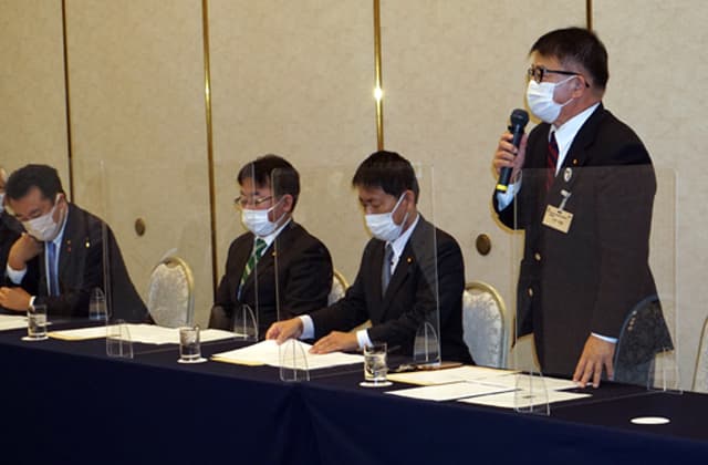 自民県連、候補者調整難航