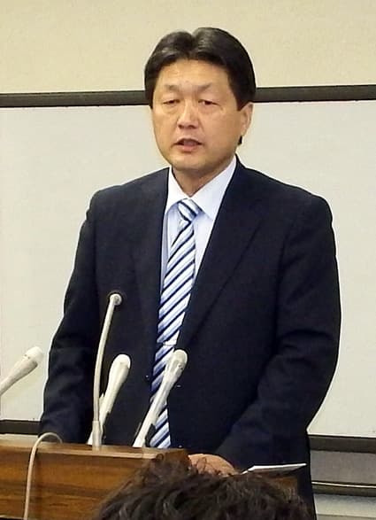 <知事選>坪田氏が共産県委員会らと政策協定