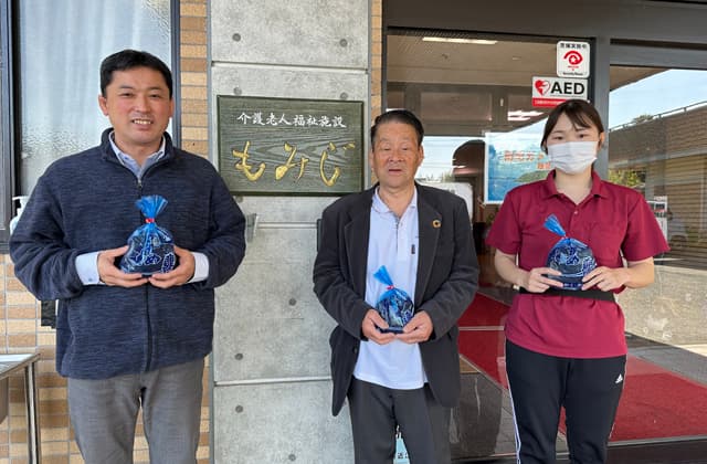 南三陸町からわかめ届く