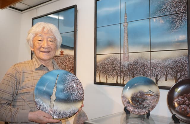 布引焼・小嶋さんの桜作品全国へ「日本の桜 四十七景」お礼の品づくり