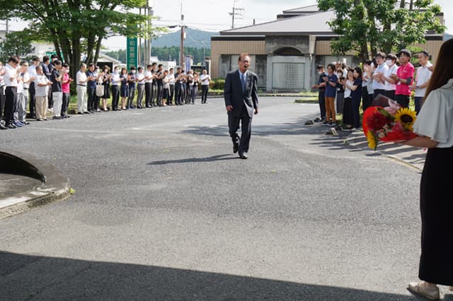 「これからもまちのために」西田町長 3期目の初登庁