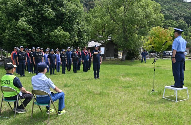 びわ湖上のレジャーシーズンを前に船舶事故対応訓練