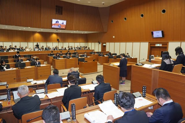 若者感覚で郷土の課題問う