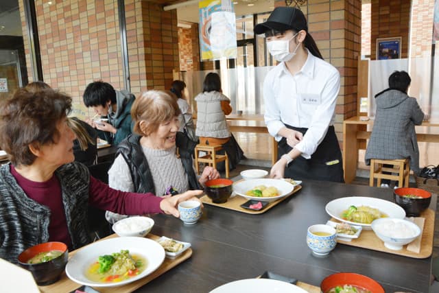 八南レストラン限定オープン 地産地消メニュー並ぶ