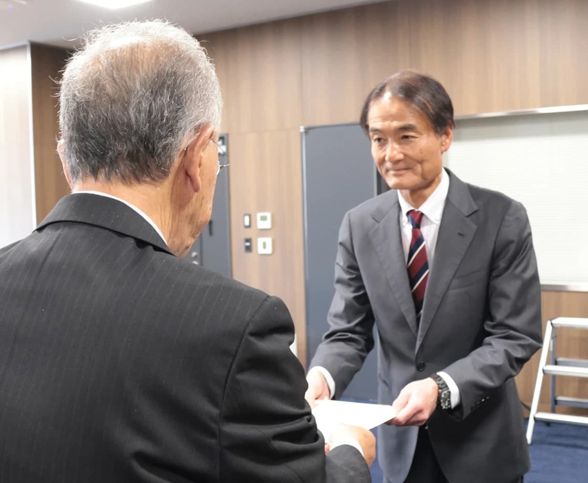 近江八幡市長選 新市長に徳永氏、当選